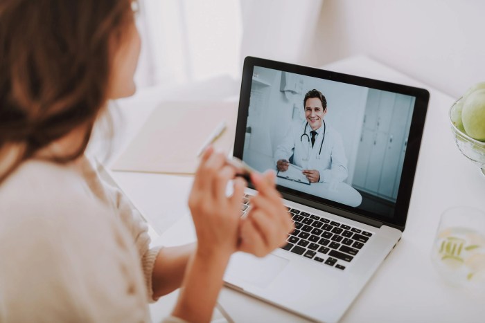 Why is online doctor consultation a good option during the pandemic? Why is online doctor consultation a good option during the pandemic?